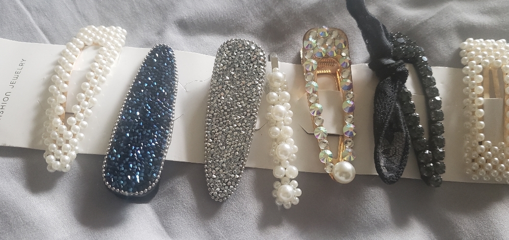 Super cute hair clips!!
